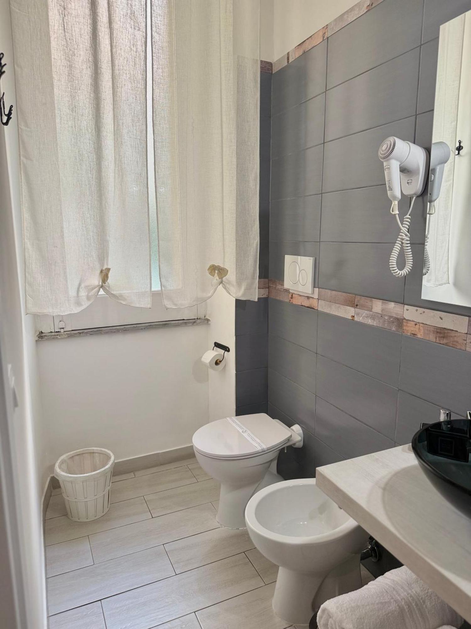 Le Stanze Del Centro Hotel Termoli Luaran gambar