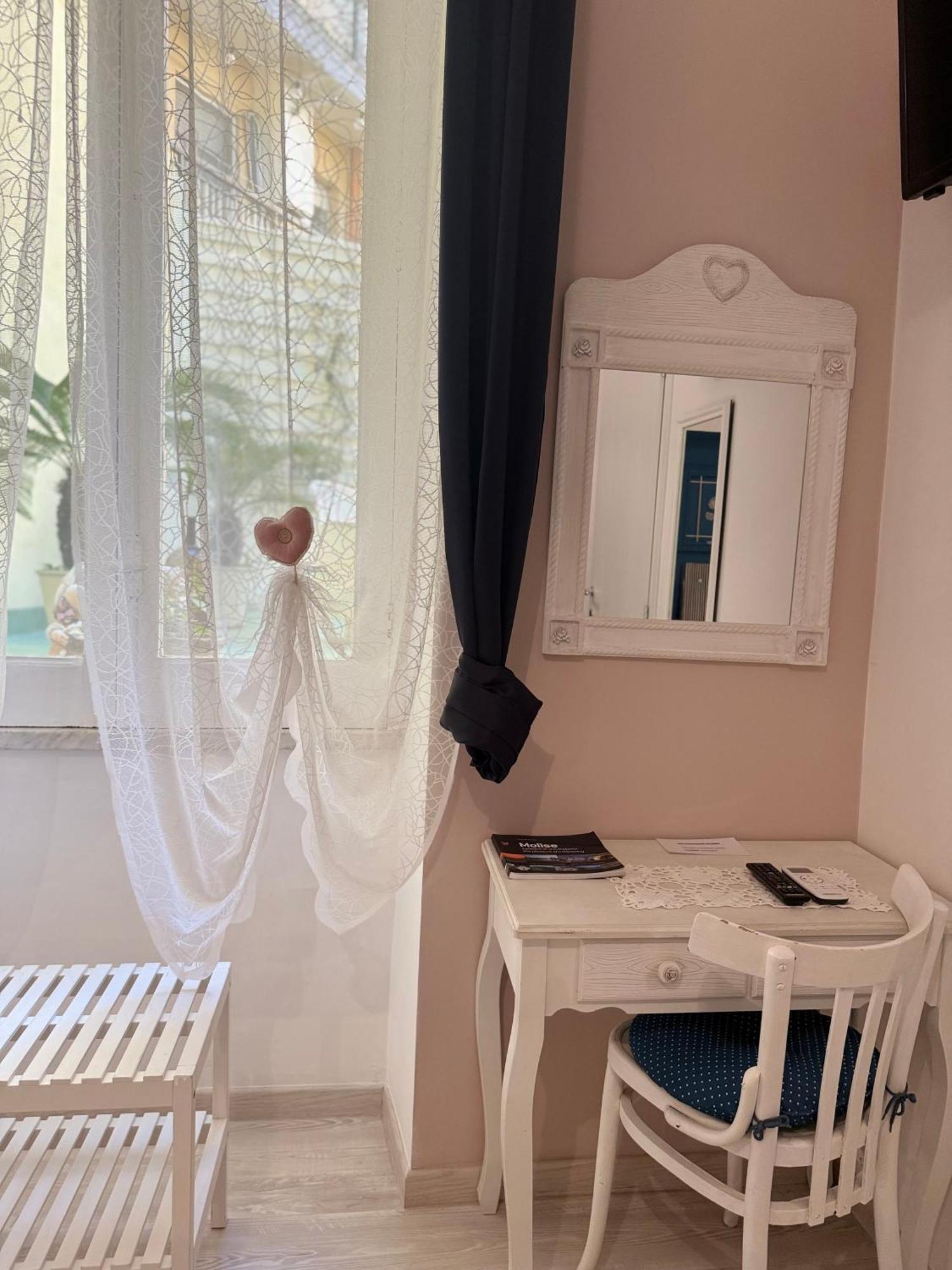 Le Stanze Del Centro Hotel Termoli Luaran gambar