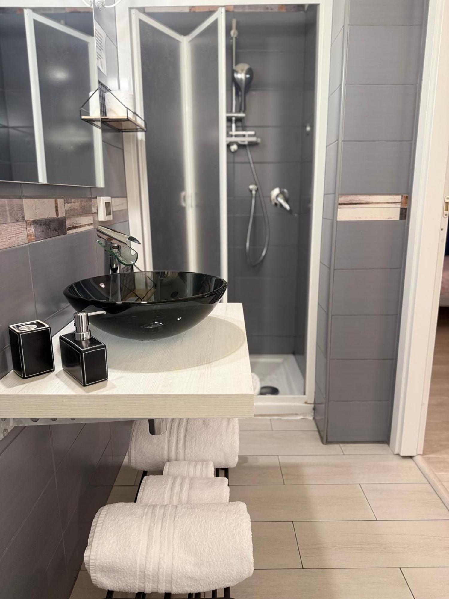Le Stanze Del Centro Hotel Termoli Luaran gambar